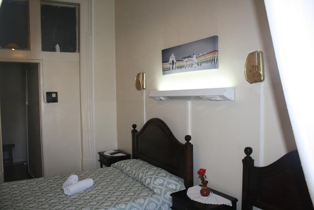 Pensao Residencial Estrela Do Mondego Hotel Lisbon Ruang foto
