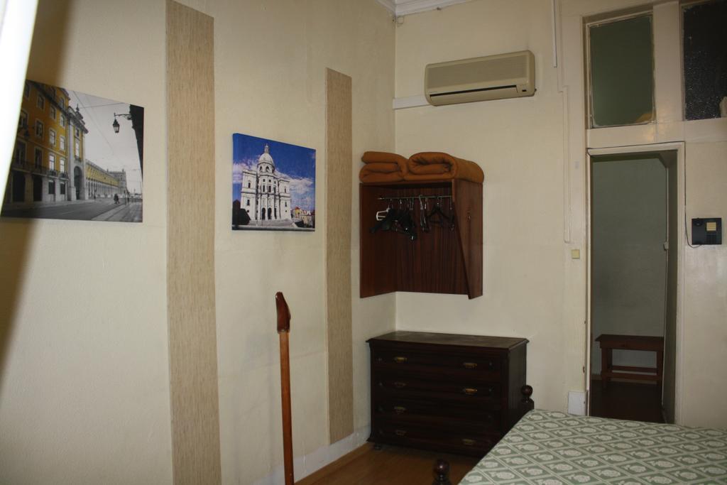 Pensao Residencial Estrela Do Mondego Hotel Lisbon Ruang foto